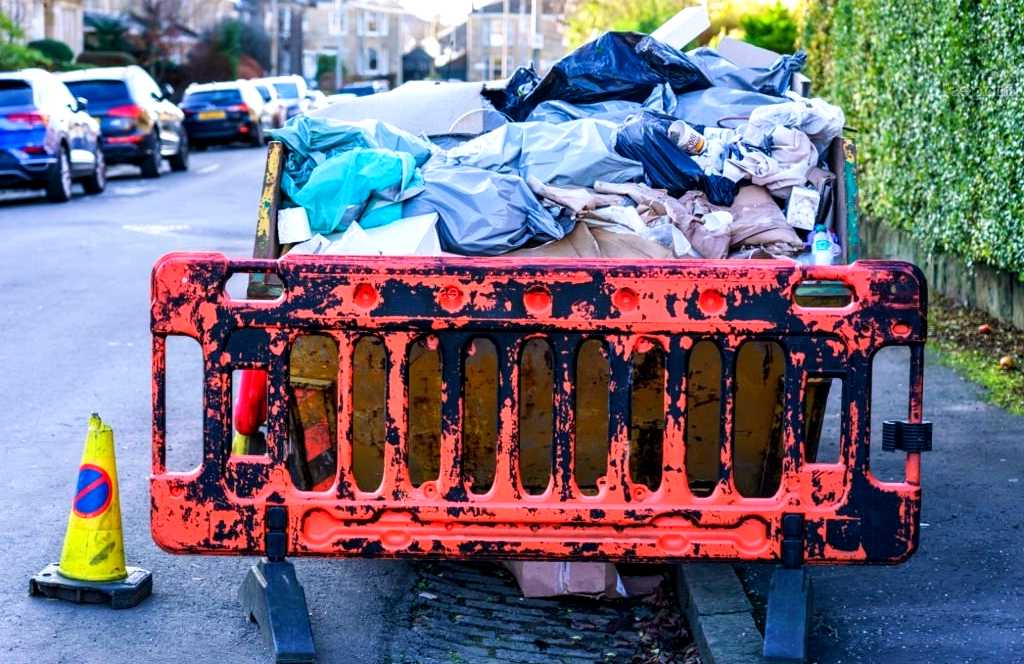 Rubbish Removal Services in Holmbury St Mary